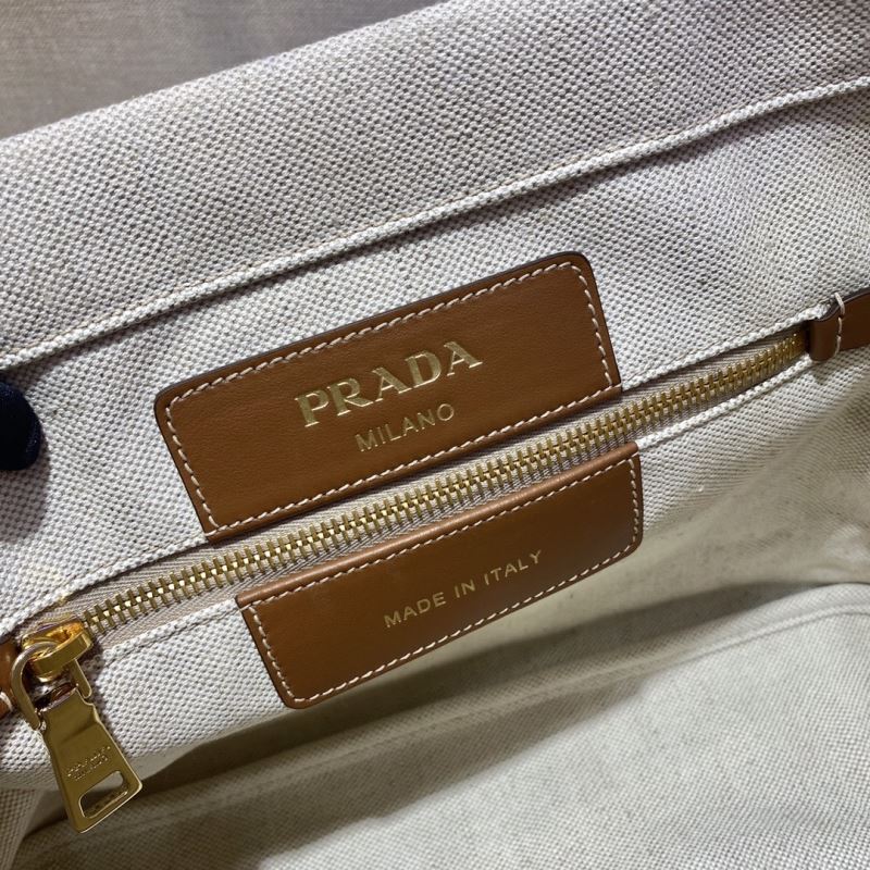 Pra*a tote bags